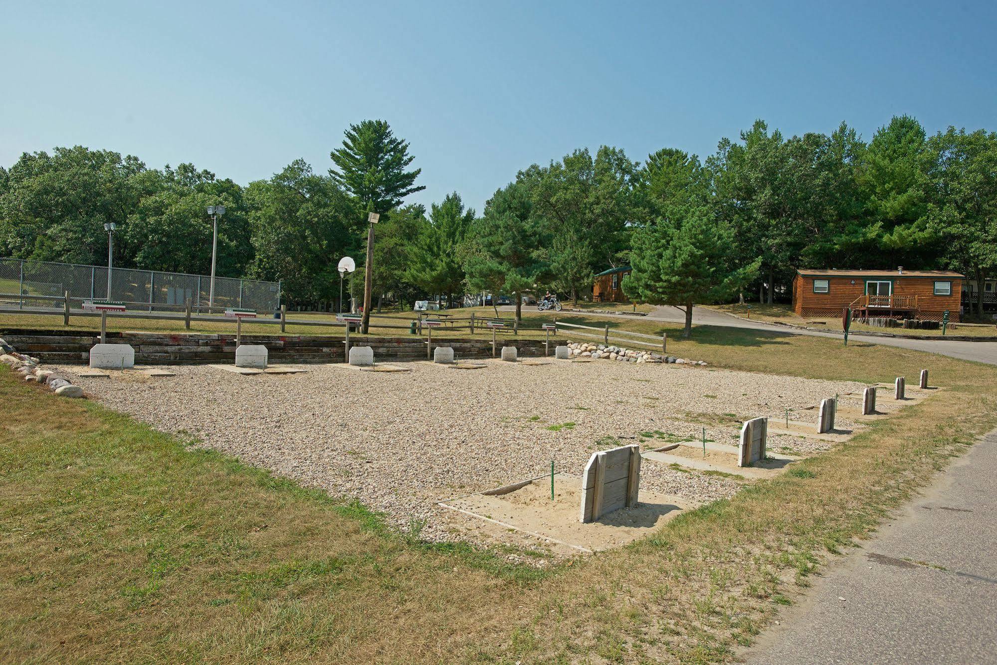 Arrowhead Resort Campground Plainville Exterior foto